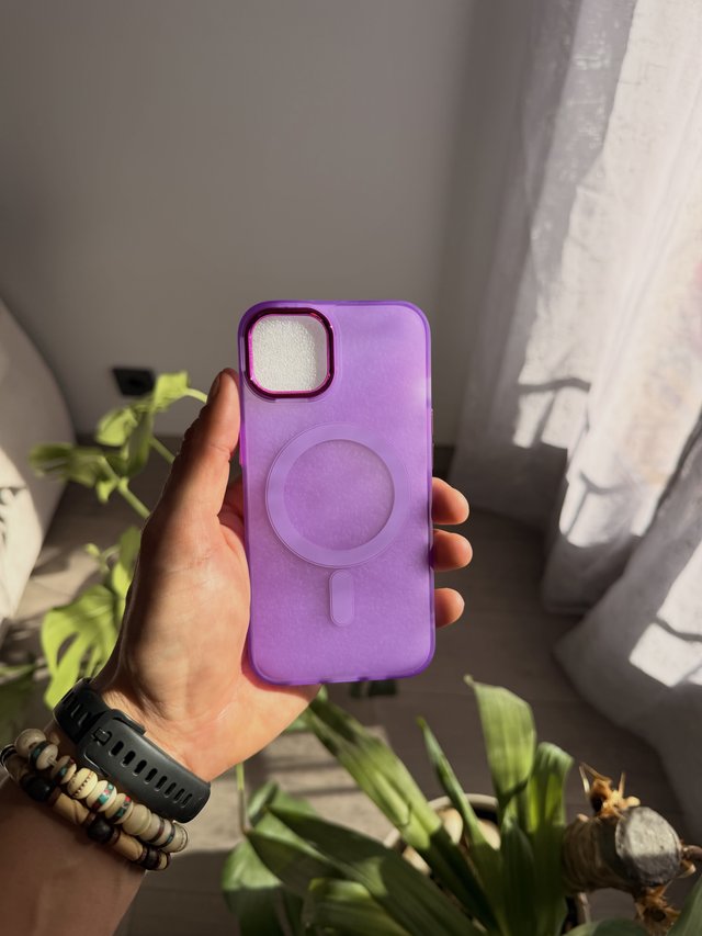 Custodia iPhone MagSafe viola