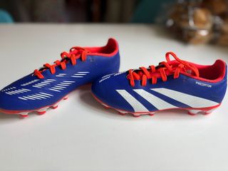 Botas fútbol Adidas Predator talla 35

