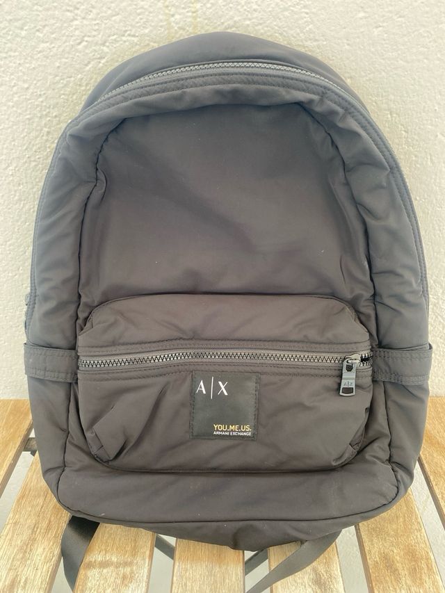 Mochila Armani Exchange negra hombre