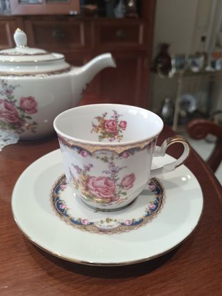 Juego café porcelana portuguesa.