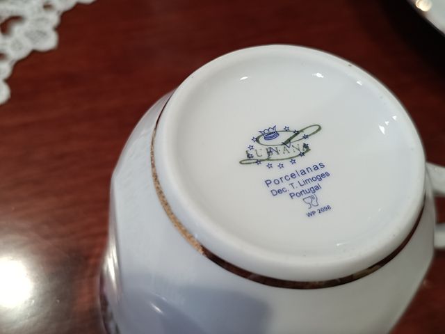 Juego café porcelana portuguesa.