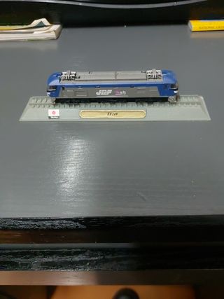 Treni e locomotive in scala N