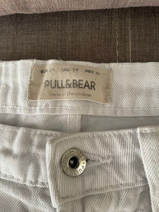 Dos Shorts PULL & BEAR negros -talla 36