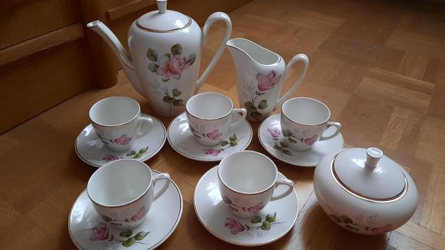 Juego café vintage porcelana rosas