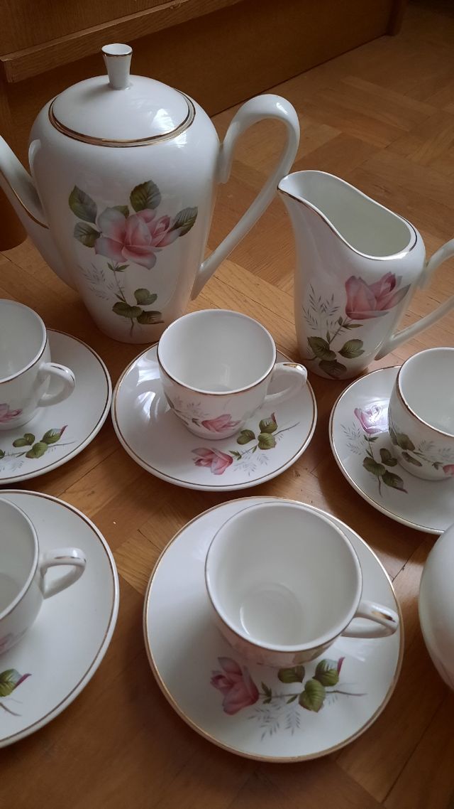 Juego café vintage porcelana rosas