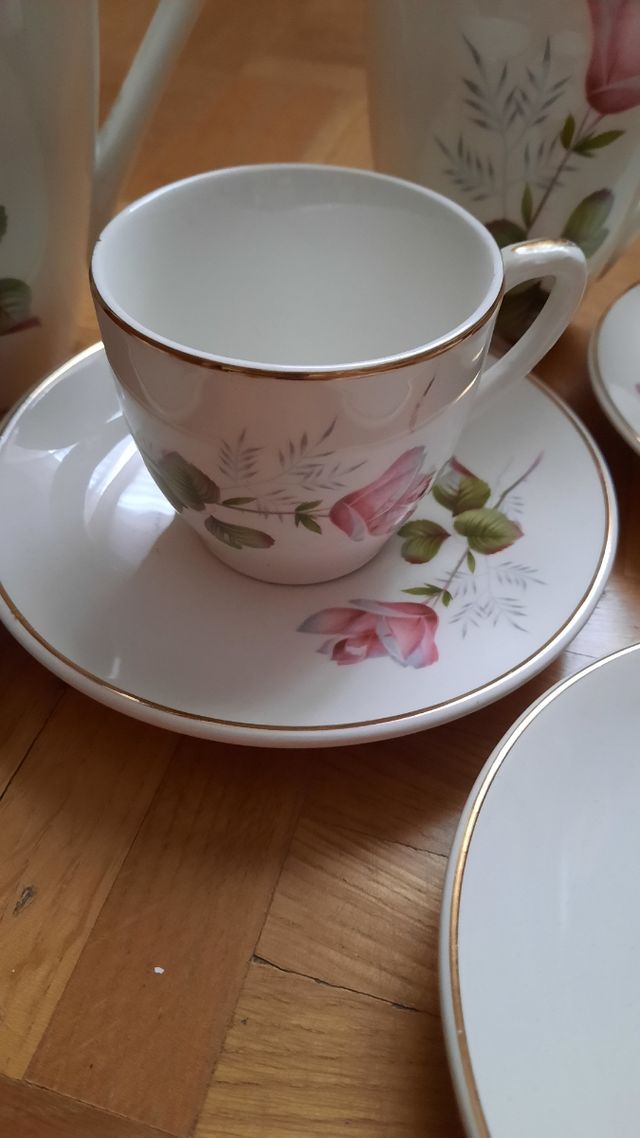Juego café vintage porcelana rosas