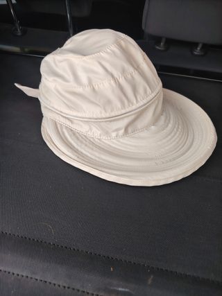 Visera beige