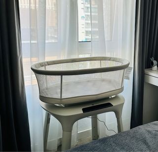 Cuna 4moms mamaRoo - Bebé
