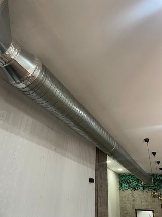 Campana extractora + Filtronic HE 2000