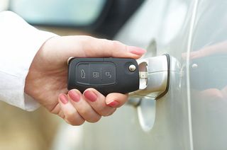 CERRAJEROS SEVILLA – LLAVES DE COCHE A DOMICILIO