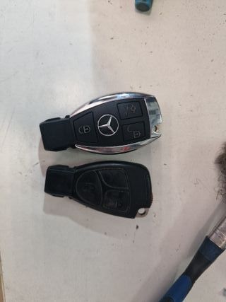 CERRAJEROS SEVILLA – LLAVES DE COCHE A DOMICILIO