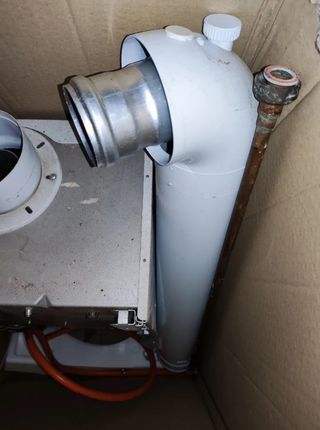 Calentador Vaillant TurboMAG pro blanco