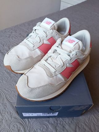 Zapatillas New Balance 237 talla 38.5 gris/rosa