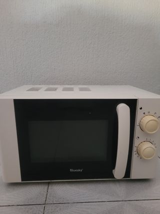 Microondas Bluesky - Blanco
