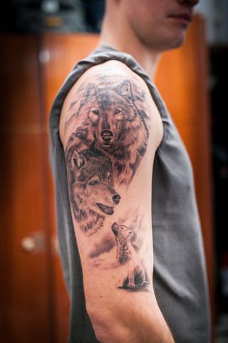 Tatuajes N#188 lobo | Tatuaje lobo familia