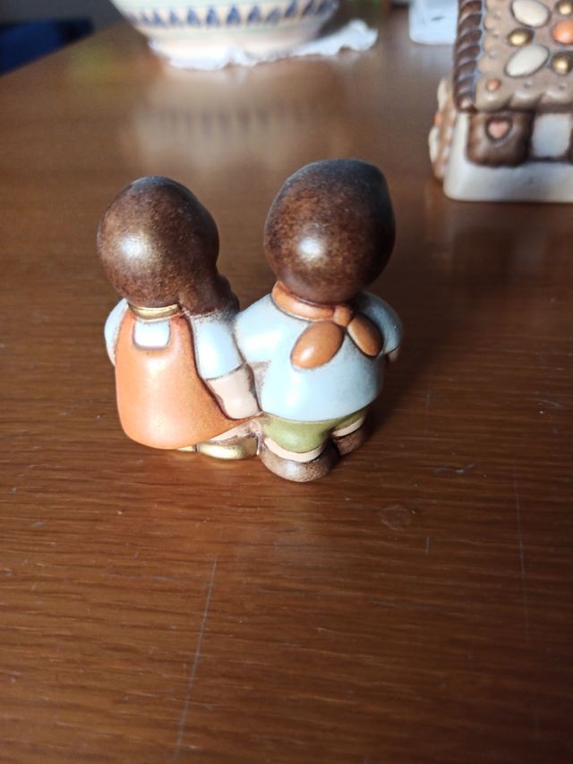 Thun Hansel e Gretel: casetta e personaggi