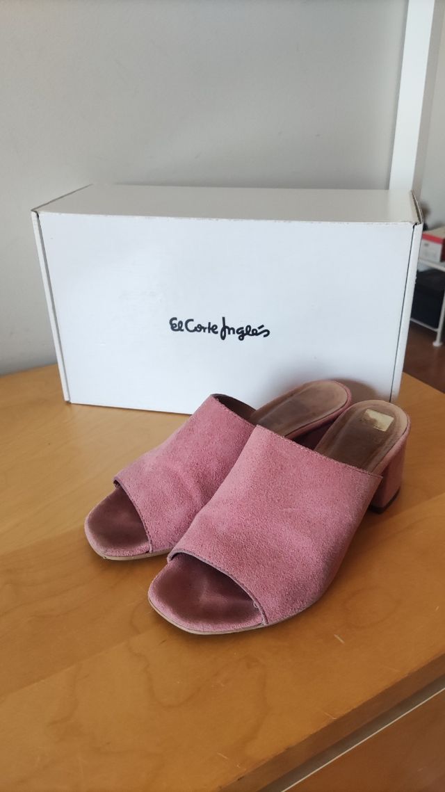 Zapatos Wonders rosa tacón bajo