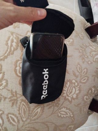 Bolsito Reebok negro - nuevo