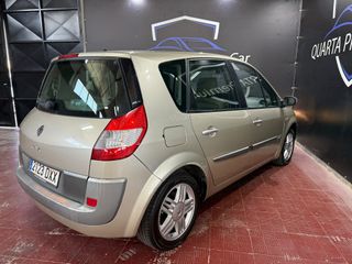 RENAULT SCÉNIC 1.6 i 111CV