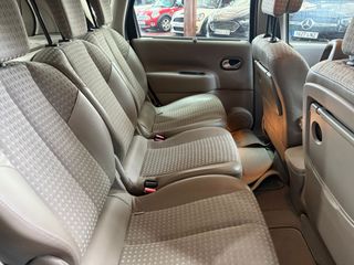 RENAULT SCÉNIC 1.6 i 111CV