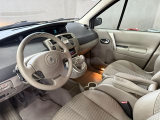 RENAULT SCÉNIC 1.6 i 111CV