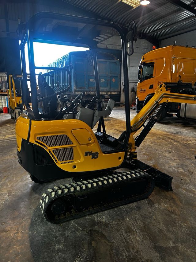 Miniexcavadora Yanmar SV18