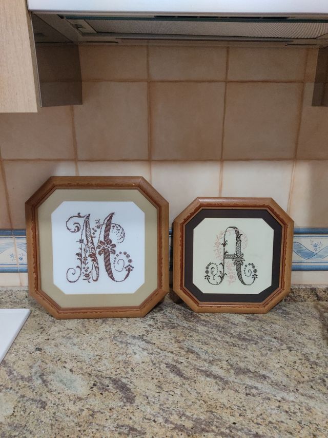 2 Cuadros Bordados - Iniciales M & A