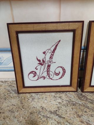 2 Cuadros Bordados - Alfabeto