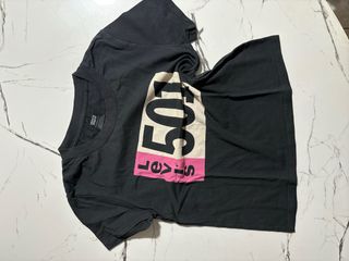 Camiseta Levis 501 negra