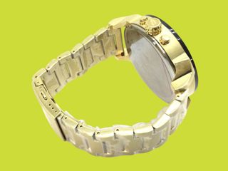 Reloj Diesel dorado y negro