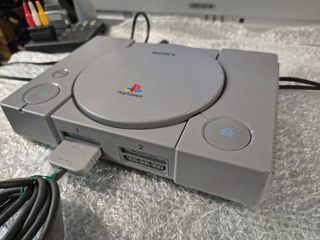 PlayStation 1 (PS1) Gris con c h i p