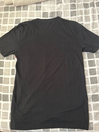 Camiseta Jordan talla 13-15 Negra y Roja