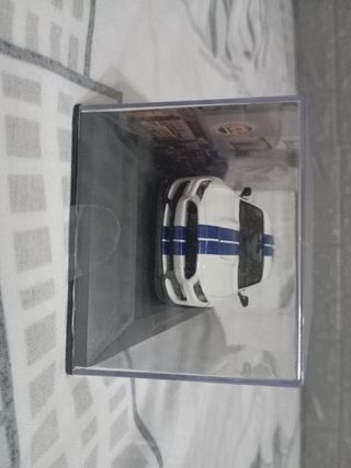 Ford Mustang GT 390 (1968) Maqueta
Mustang Shelby
