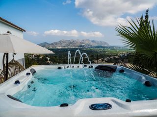 Jacuzzis azul/ y marrones - hidromasaje