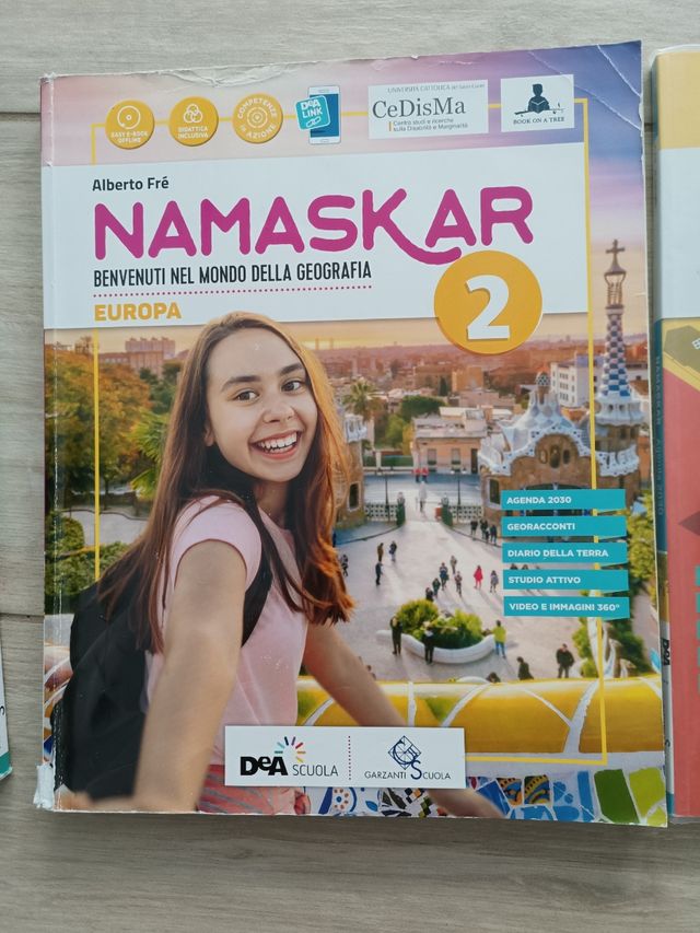 Namaskar 1, 2, 3 e 2030 per la scuola media