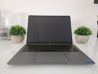Xiaomi 14" Portátil 2022 OLED Táctil