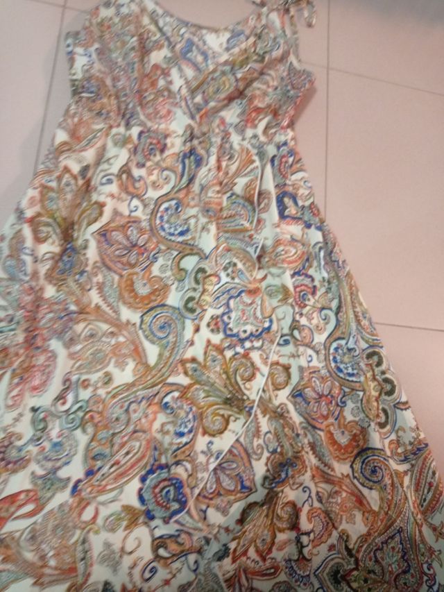 Vestido largo estampado multicolor talla M