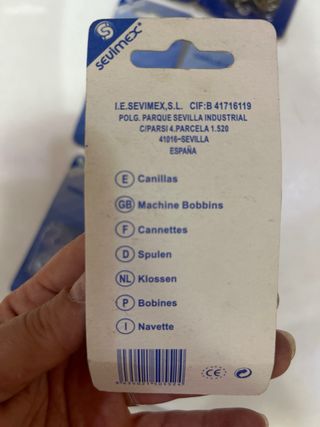 30 Canillas coser: 10 metálicas + 20 plástico