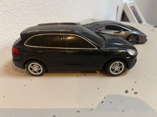 4 auto in miniatura