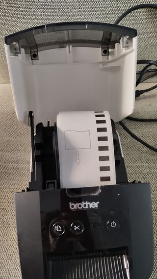 Impresora etiquetas Brother QL-700
