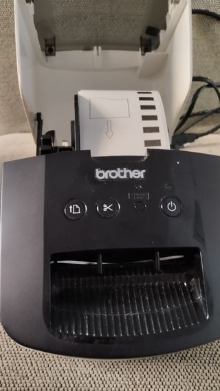 Impresora etiquetas Brother QL-700