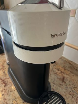 Cafetera Nespresso Vertuo - Delonghi