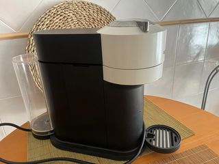 Cafetera Nespresso Vertuo - Delonghi