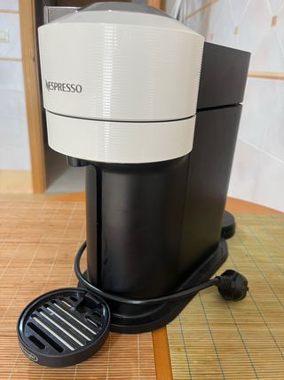 Cafetera Nespresso Vertuo - Delonghi