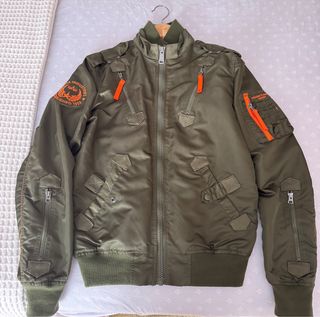 Chaqueta bomber verde militar