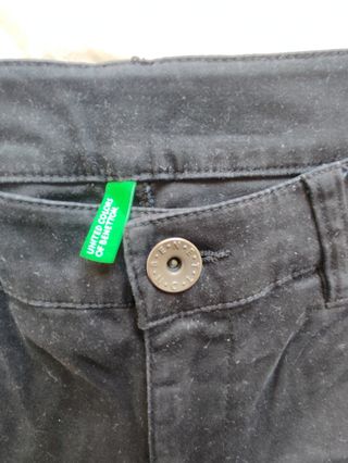 Pantalones Benetton negros - Talla 42