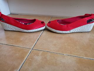 Sandalias mujer rojas cuña