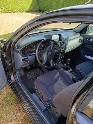 Nissan Almera 2005