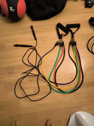 Pack Deporte: Guantes, balón, gomas