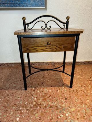 Mesita noche hierro-madera